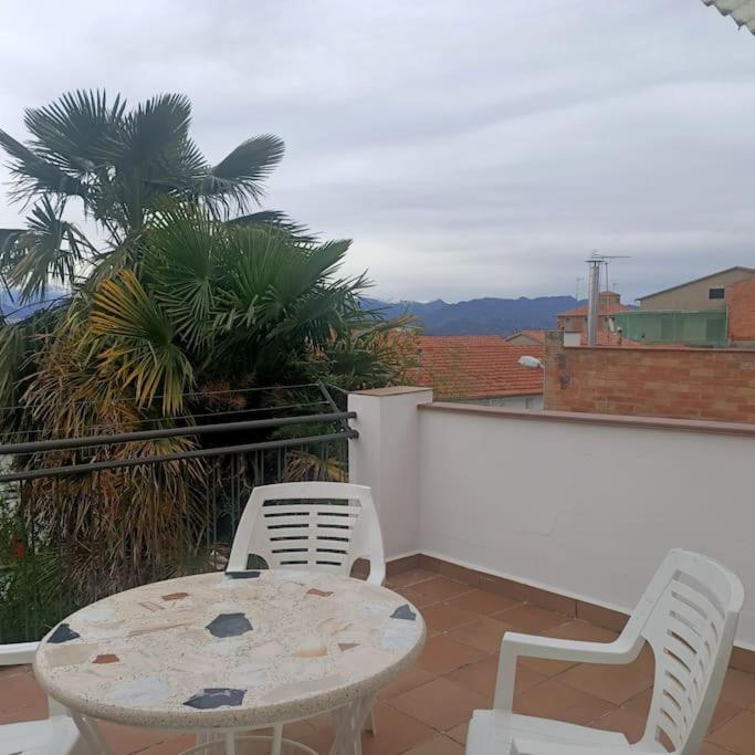 Ferienwohnung Roc De La Mel Caserras Exterior foto